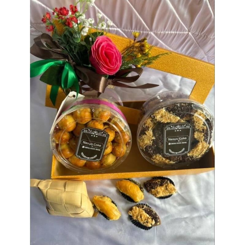 

Hampers Parcel Cookies / Kue Kering - Hampers Lebaran, Natal, Kado dll