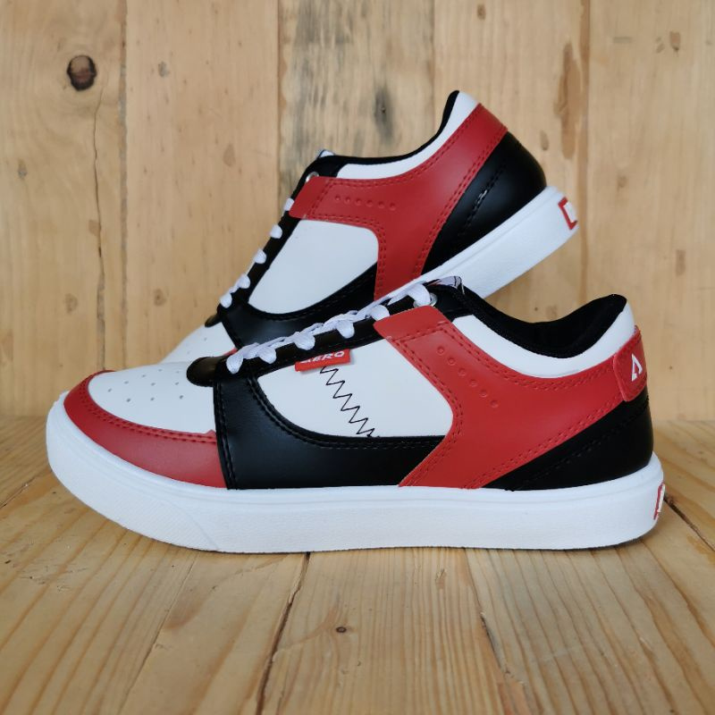 Sepatu sneakers aerostreet aero street hoops low merah size 41