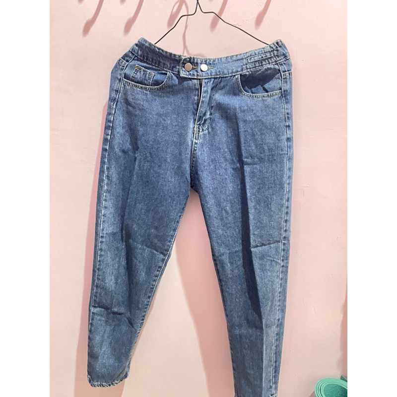 preloved jeans vierlin
