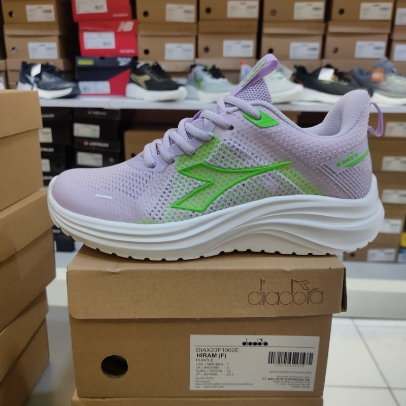 SEPATU RUNNING DIADORA HIRAM