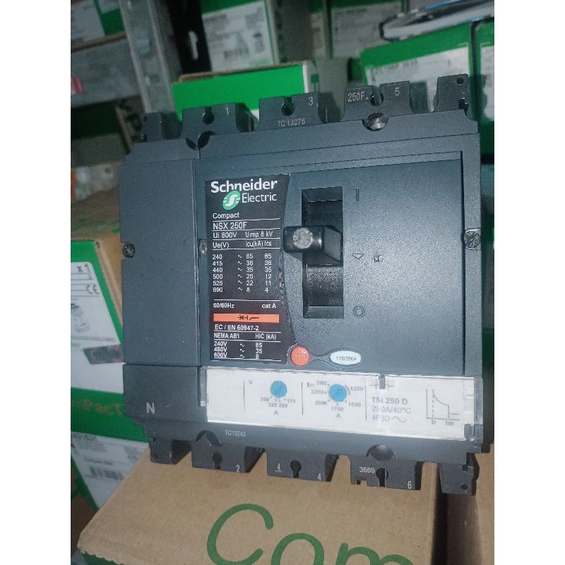 MCCB SCHNEIDER NSX250F 4P 250A
