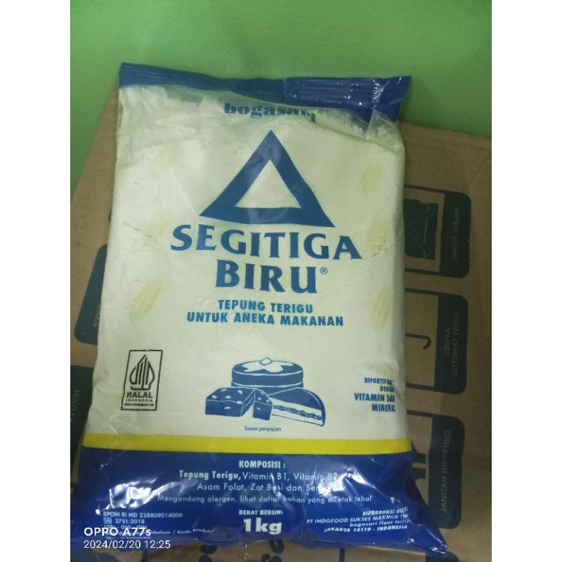 

Tepung Terigu Segitiga Biru Tepung Segitiga Biru Kemasan Bogasari 1KG