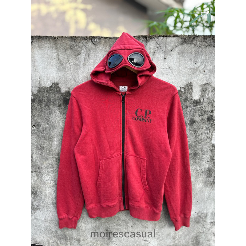CP COMPANY UNDERSIXTEEN RED