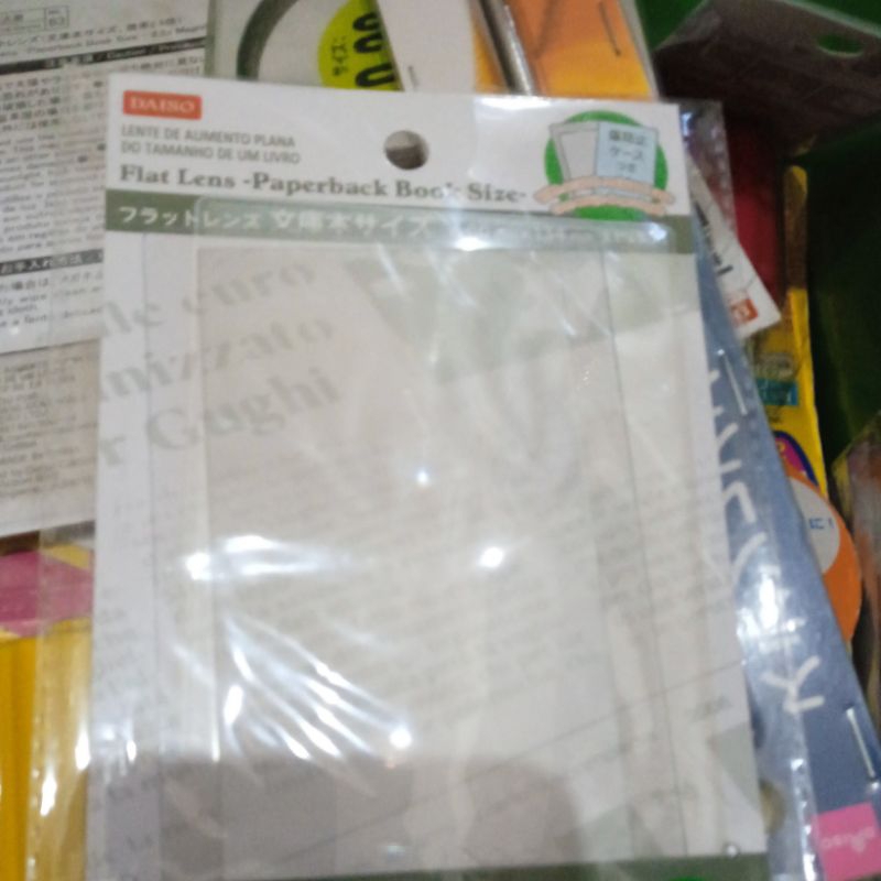 

DAISO flat thin lens kaca pembesar tipis selip buku TC-0649