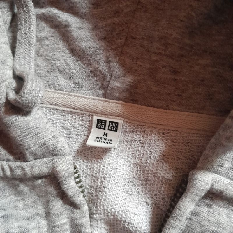 Hodie uniqlo