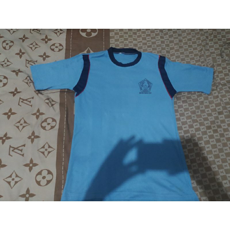 seragam olahraga SMA preloved