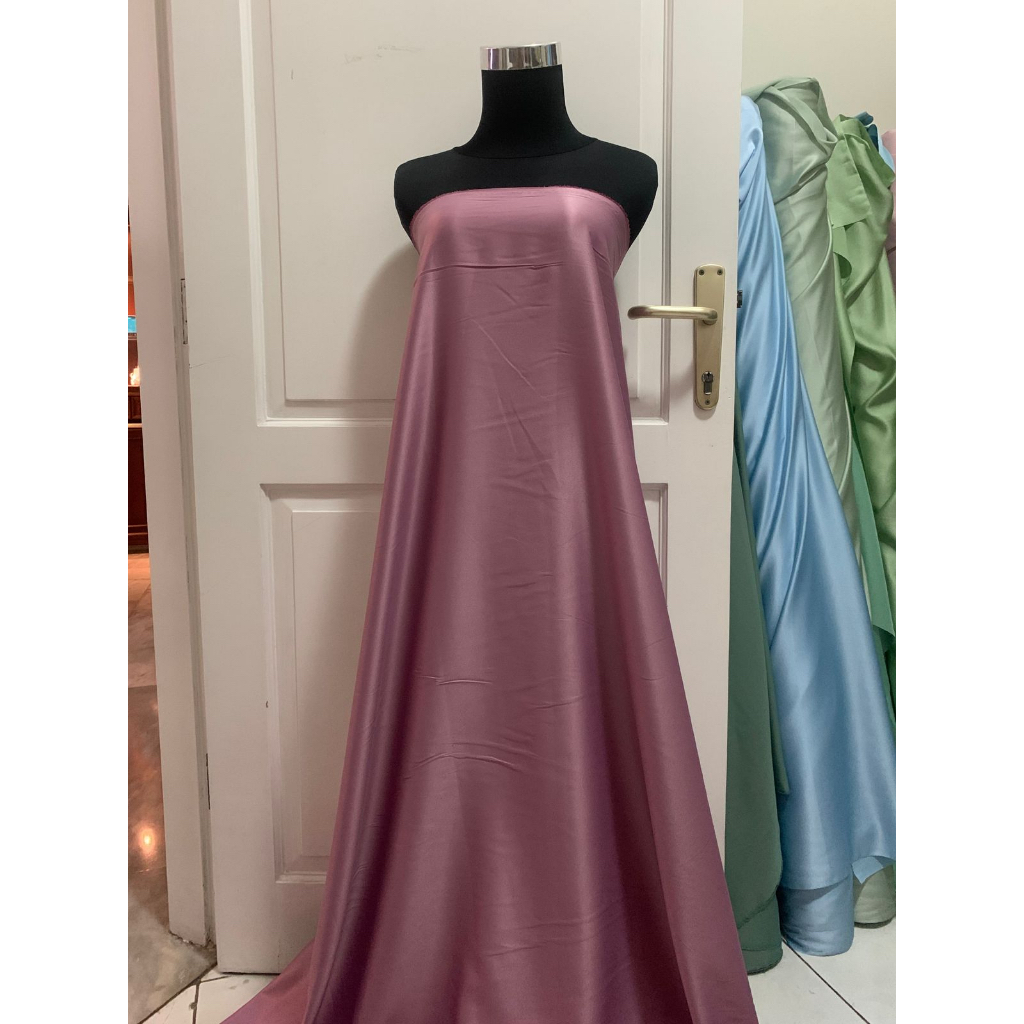 Kain Satin Velvet Premium Polos Meteran Mewah Seragam Lebaran Bridesmaid Warna Ungu Warm Lilac