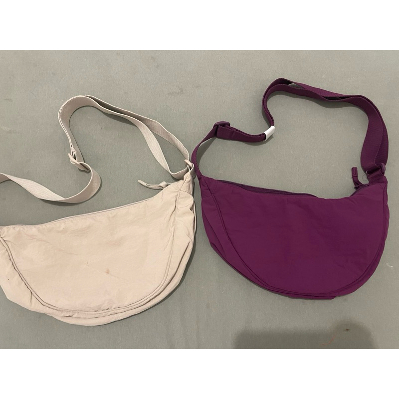 tas selempang uniqlo beige