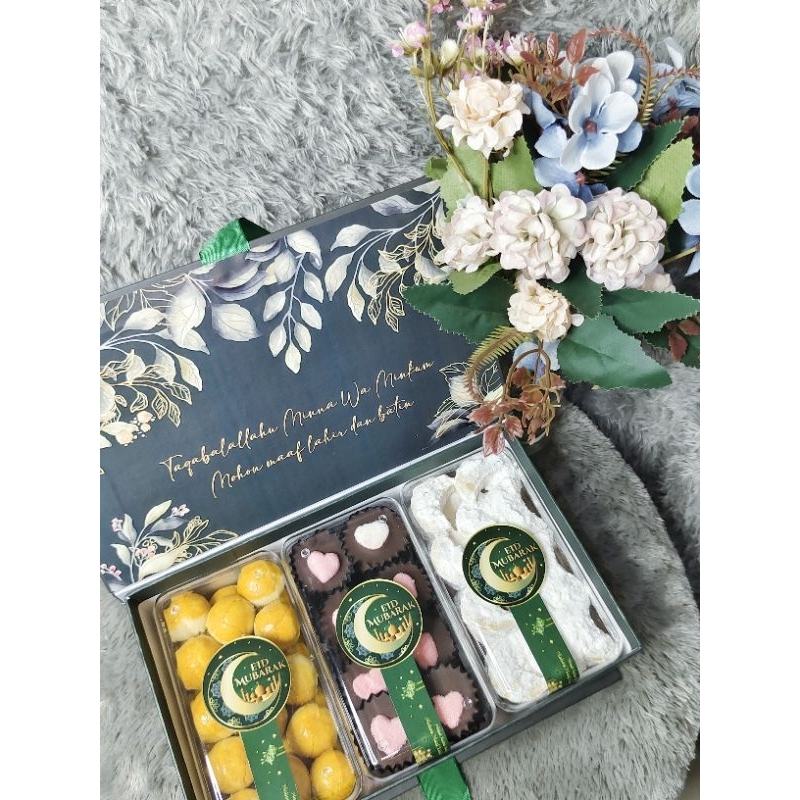 

HAMPERS LEBARAN KUE KERING / PARCEL LEBARAN / BINGKISAN LEBARAN