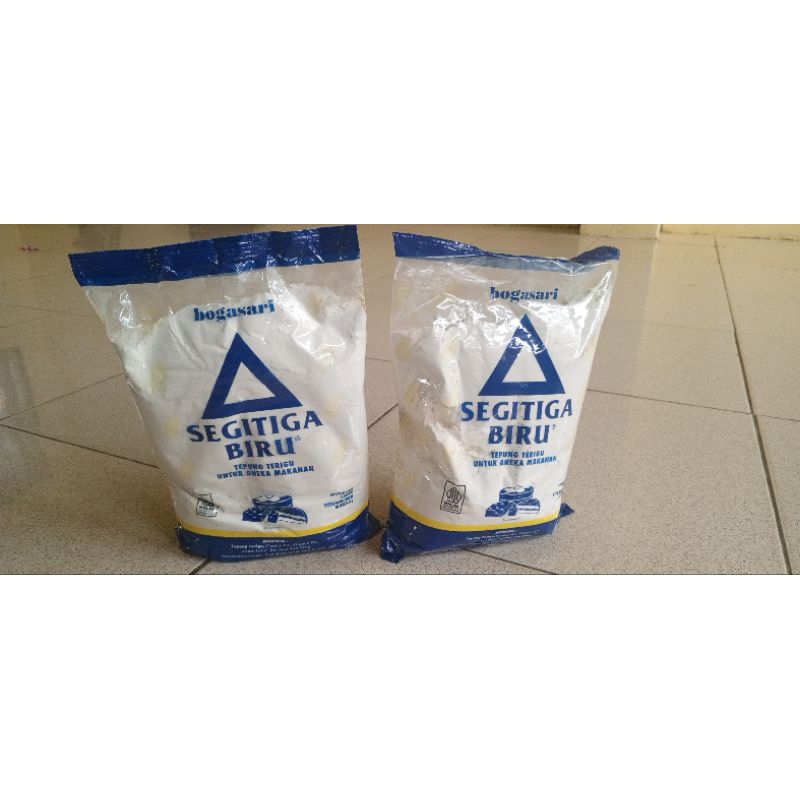 

tepung segitiga biru 1kg