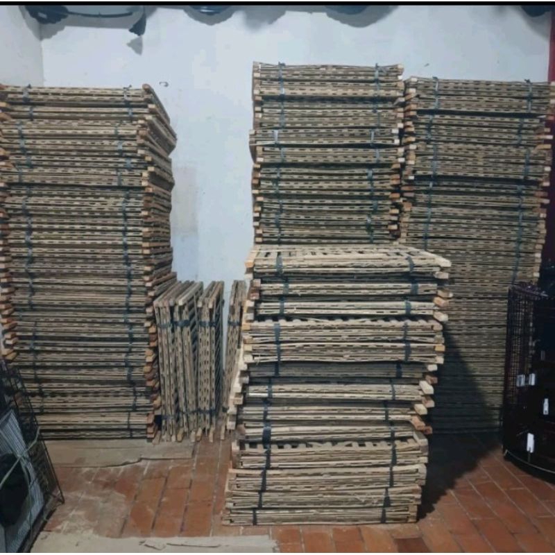 KANDANG AYAM BONGKAR PASANG SANGKAR AYAM BAMBU RAKIT