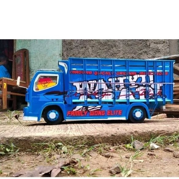 promo grosir miniatur truk trek trak oleng new Wahyu abadi biru full lampu leed