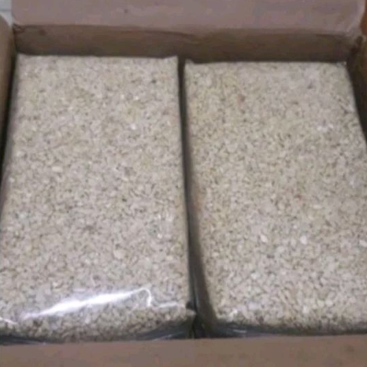 

kacang mete menir 1kg mentah