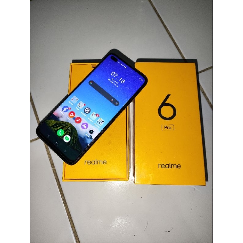 Realme 6 Pro 8/128 gb second full set normal