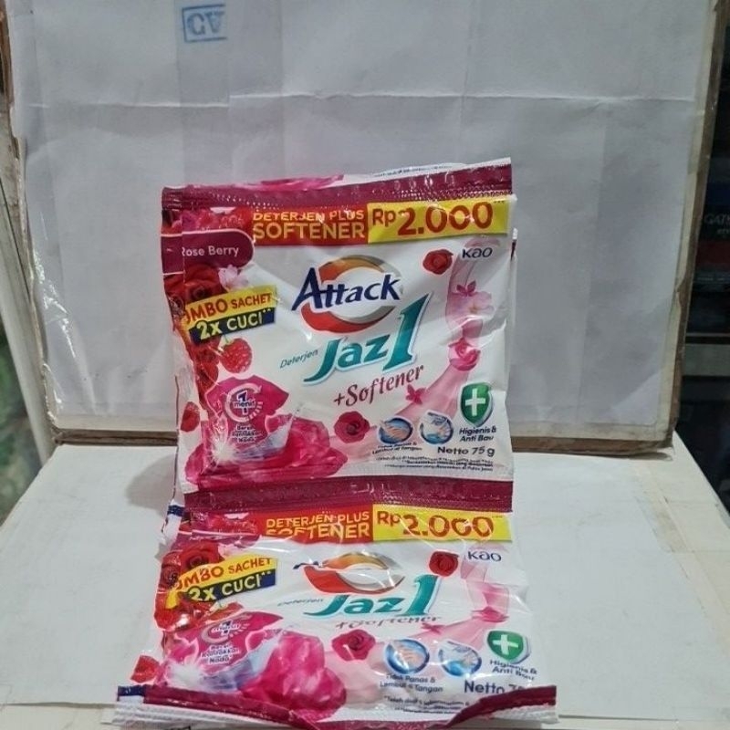 deterjen bubuk attack softener sachet 75g 1/2renceng(isi 6pcs)
