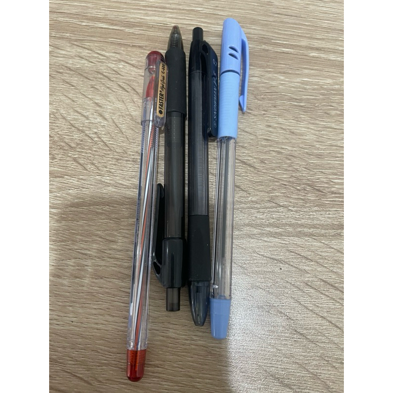 

NEW BUKAN PRELOVED mix bolpen hitam