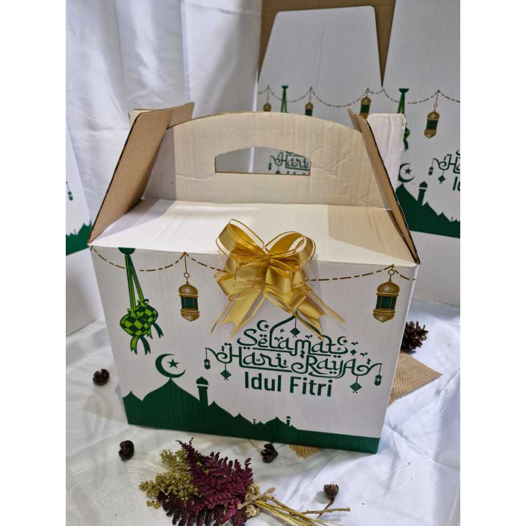 

Box Parcel 30x25x24 Cm / Box Jinjing / Kardus Parcel Lebaran idul Fitri / Hampers