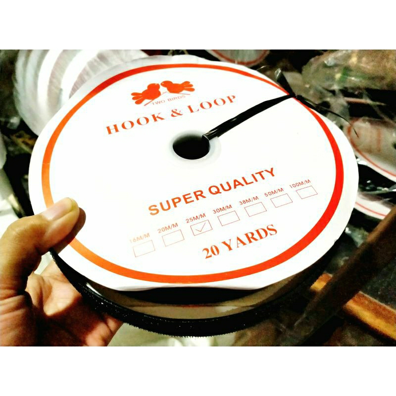 

Perekat Kretekan Velcro Magic tape 3/4 inchi serbaguna roll 2cm