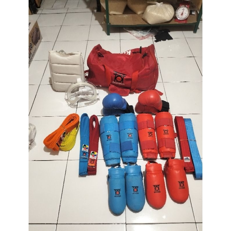alat karate 1 paket bekas tas karate face shield