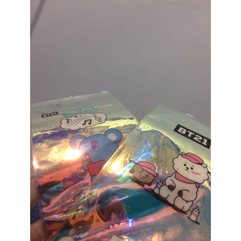 official line bts bt21 pouch hologram