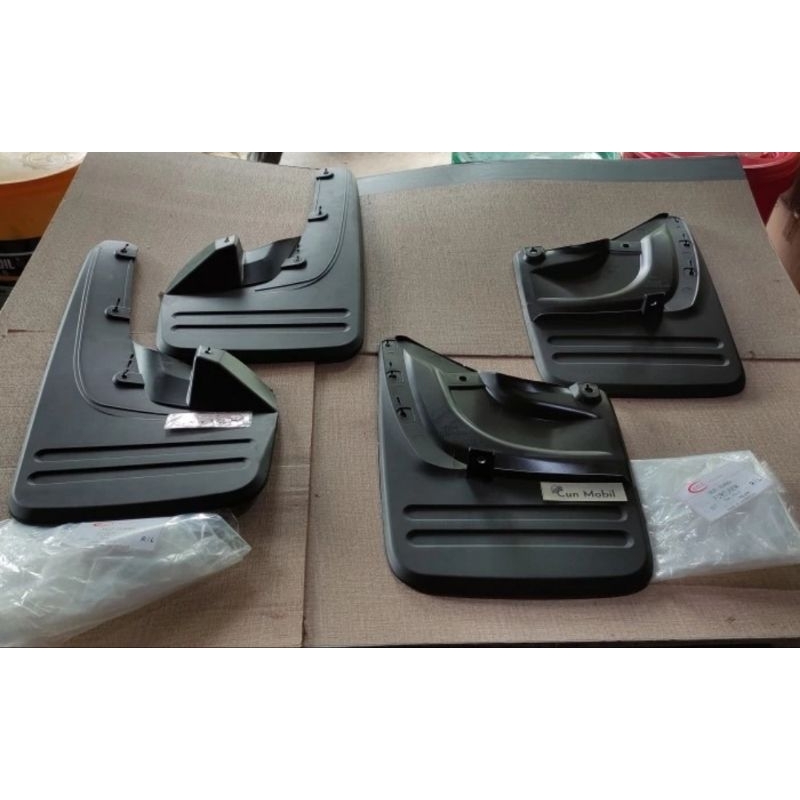 Mud Guard Karpet Lumpur Fortuner Vnt 2012-2015 Sebelum Type Vrz
