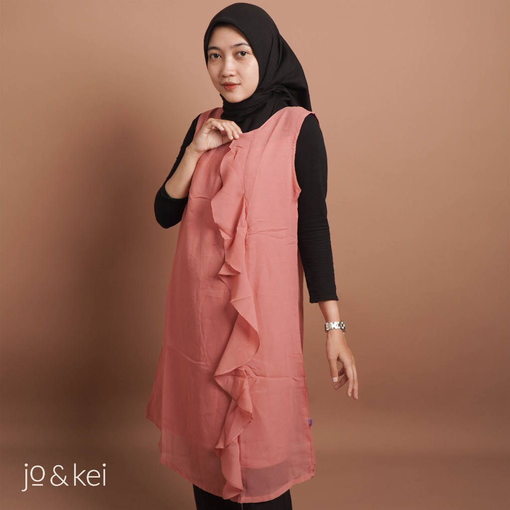 JO&KWI NEZWITA 13 DRESS KUTUNGAN WANITA/D-26/TUNIK-OVERALL RUFFLE POLOS SIFON ADEM