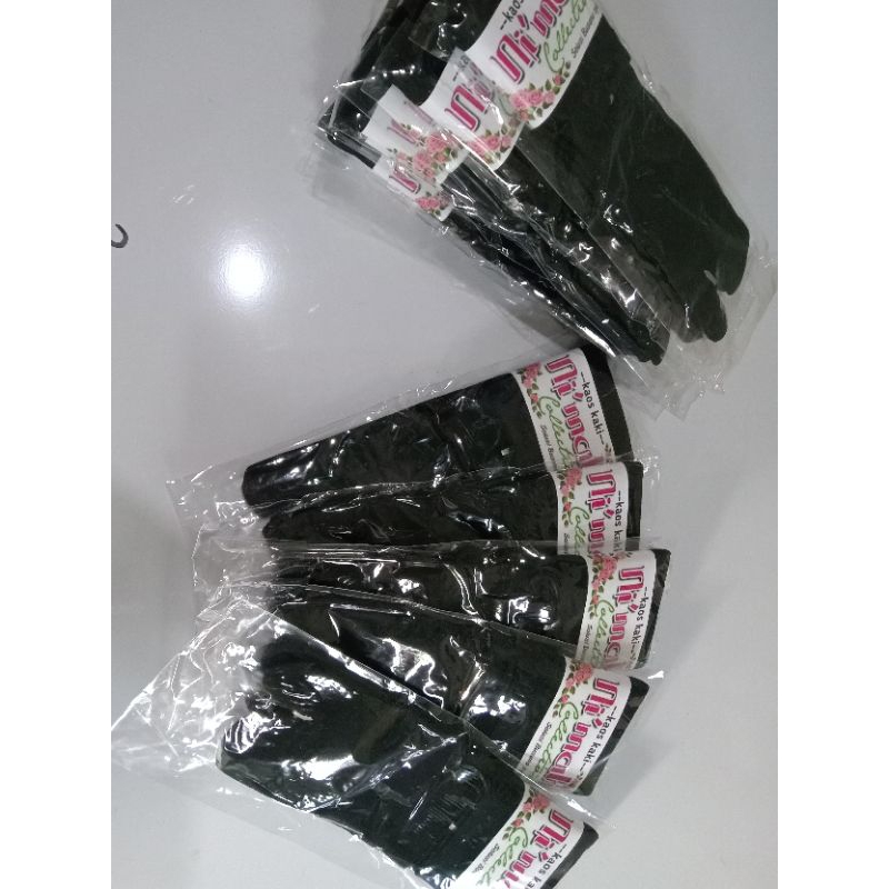 kaos kaki label pink