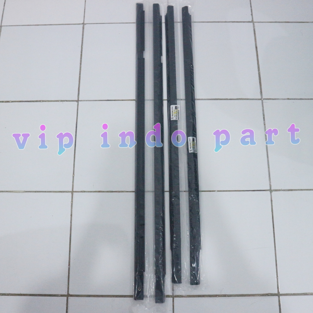 PELIPIT KACA ISUZU PANTHER KAPSUL