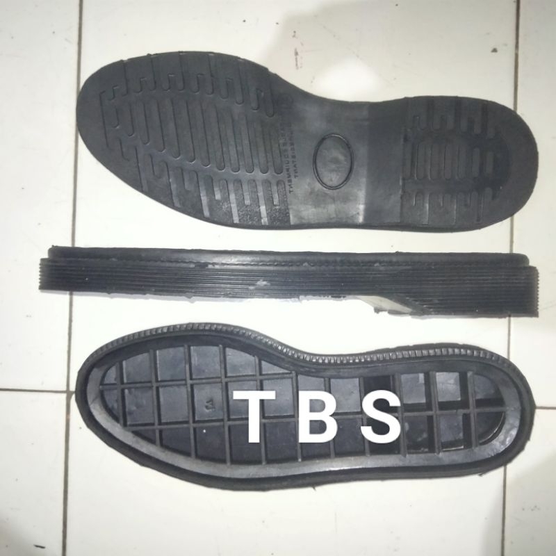 outsole ( AL ) sole karet - docmart warna hitam size 39-43