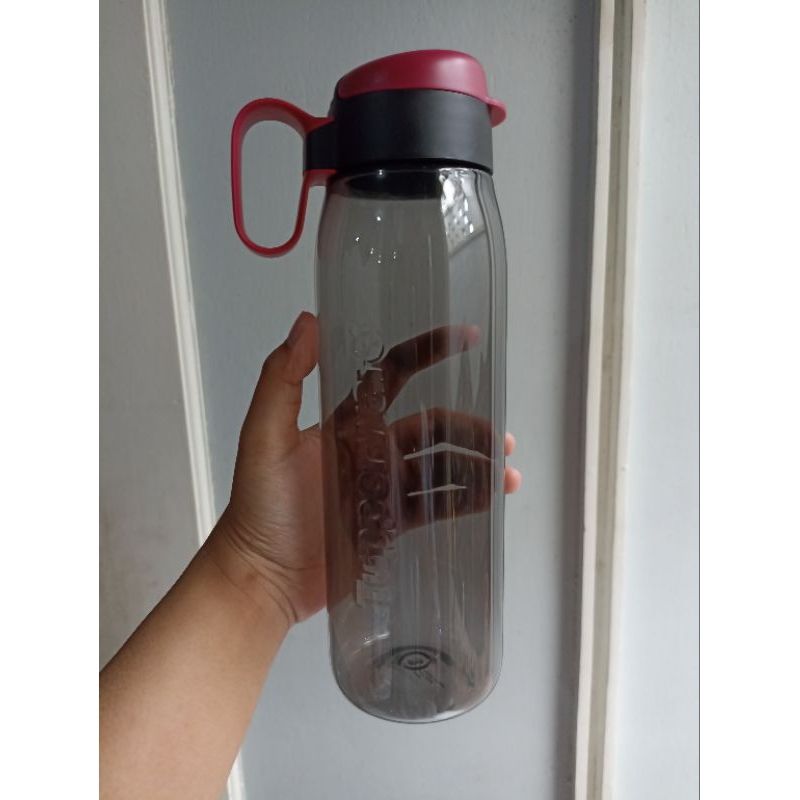 BOTOL H2GO 750ML HITAM TUPPERWARE + BUBBLE WRAP