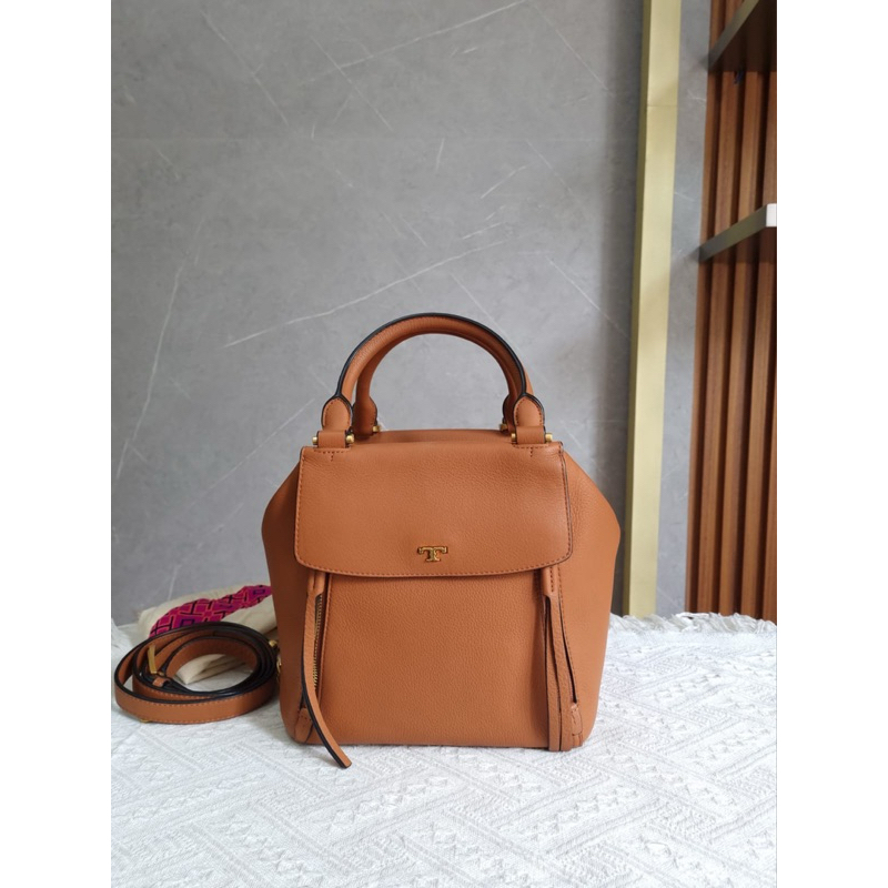 Tory Burch Halfmoon