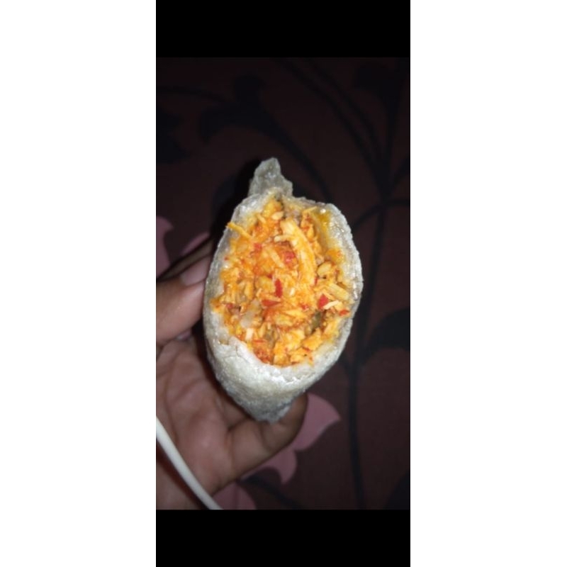 

Cireng isi ayam suwir