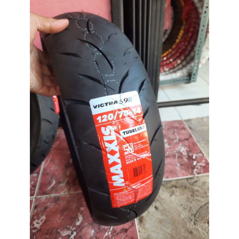 Ban maxxis victra 120/70-14