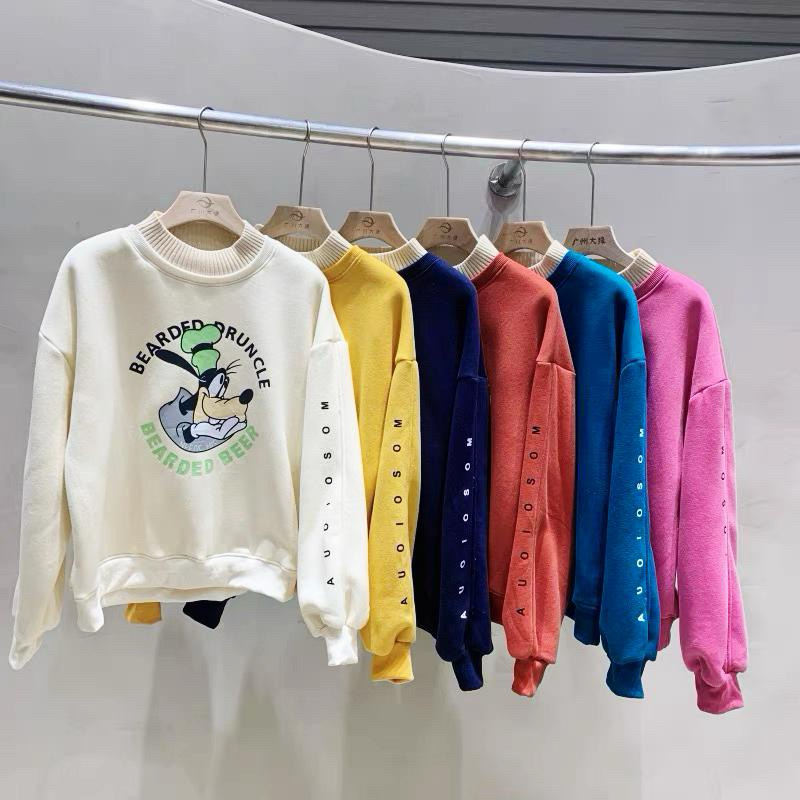 Sweater Goofy nyaman