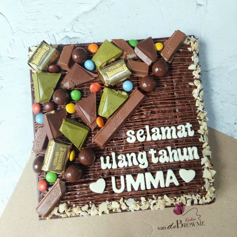 

Choco BrownSquare (fudgy brownies) KHUSUS KURIR INSTAN