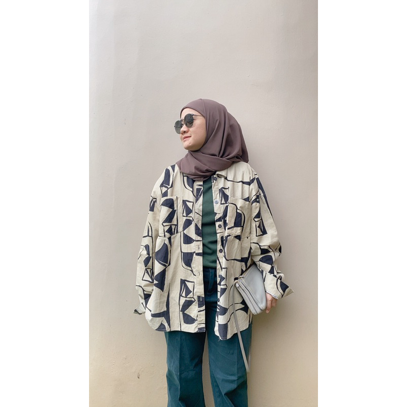 Abstract Outer