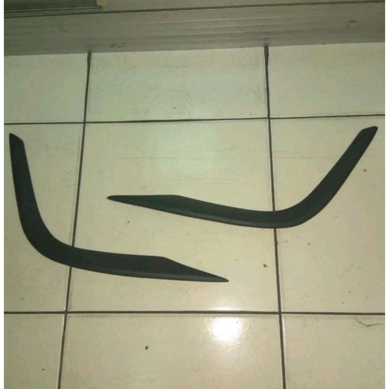 LIST FOGLAMP BEMPER HWS LIVINA GRAND L10 2007 2008 2009 2010 2011 2012 2013