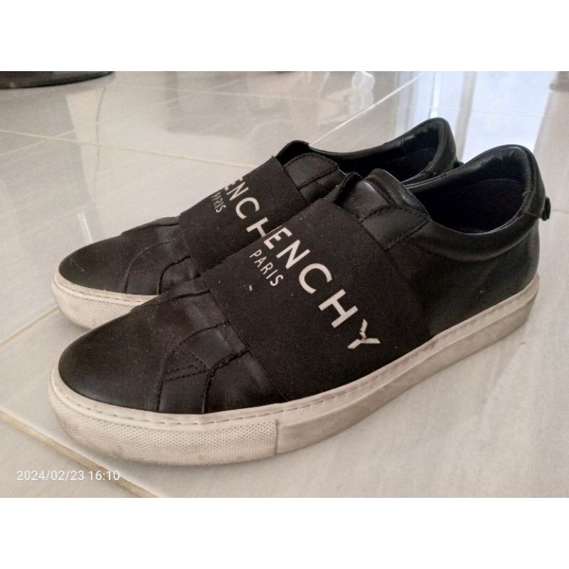 Sepatu Givenchy Paris Strap