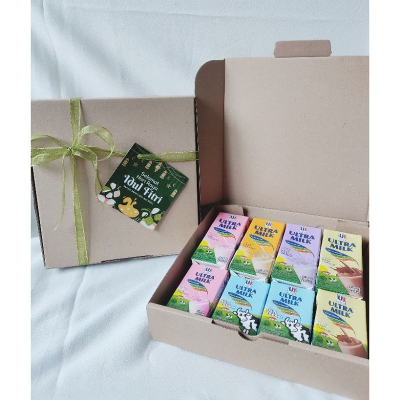 

PAKET HAMPERS BOX SUSU ULTRA MILK KADO LEBARAN NATAL ULTAH WISUDA ISOMAN COVID BINGKISAN SEHAT