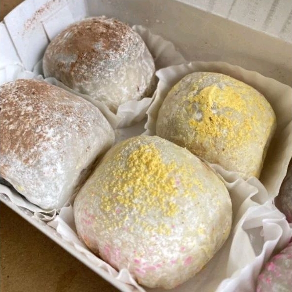 

MOCHITAYAM : Mochi Daifuku Buah dan Cream (preorder 1 hari : pesan hari ini dikirim besok yaa)