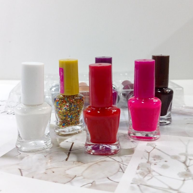 Kutek Favor Beauty Isi 12pcs Kutek Cat Kuku Nail Polish