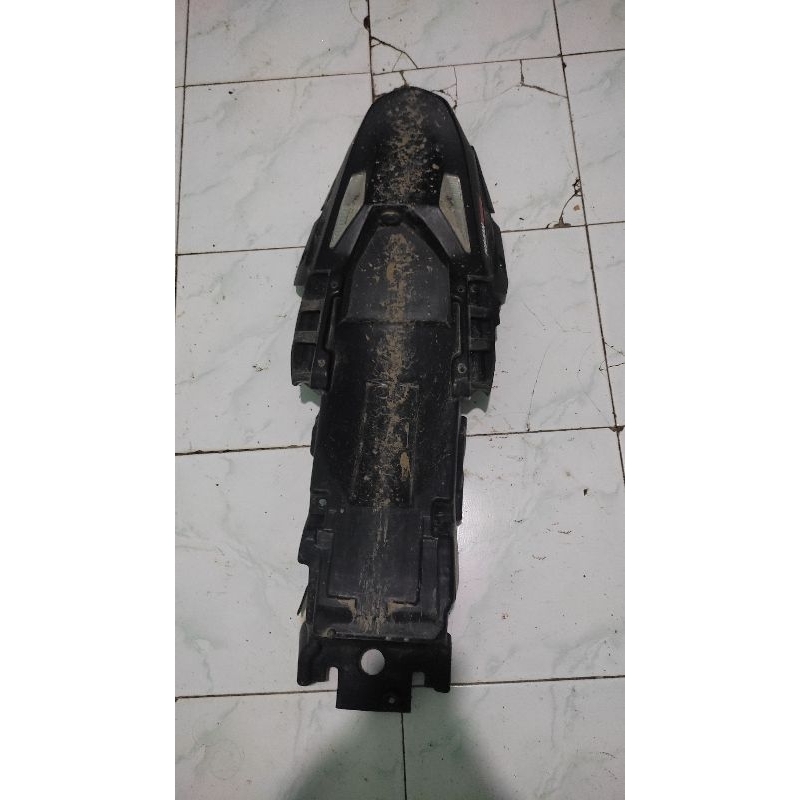 undertail cb 150r old