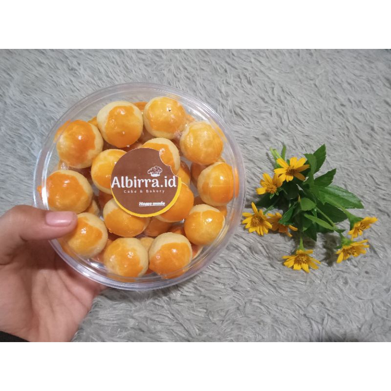 

KUE NASTAR KINCLONG LUMER DAN LEMBUT kemasan toples 250 gram