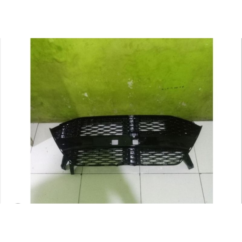 gril bawah ram bemper depan ayla 2020