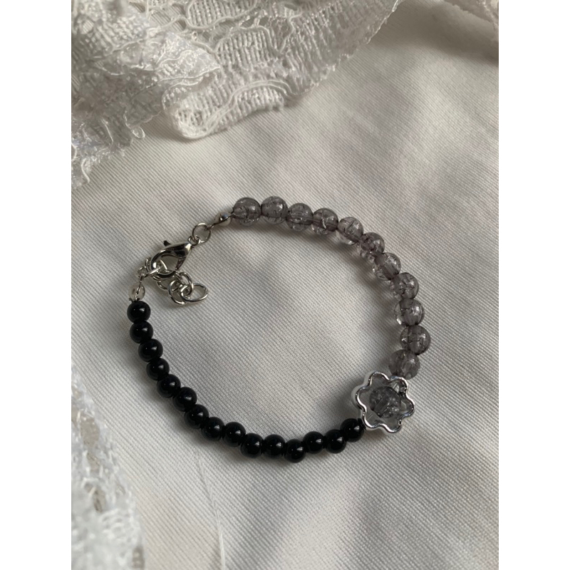 GelangManikBungaHitam