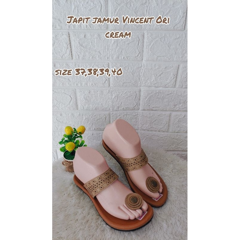 Sandal Vincent Ori (Japit jamur cream)