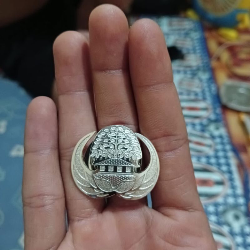 pin kopri eching-magnet