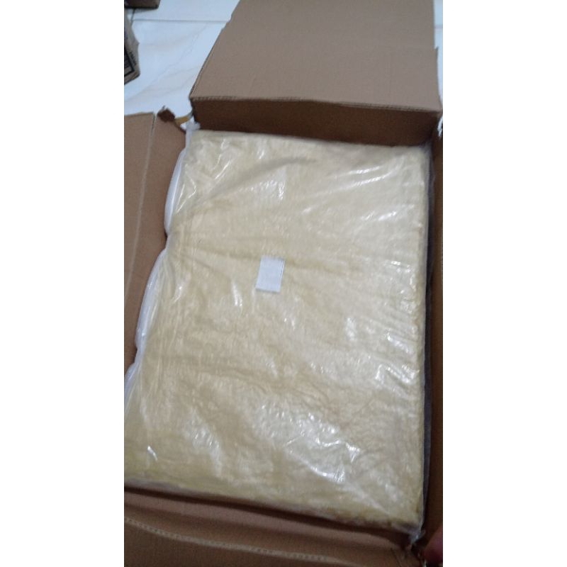 

Kulit Tahu TAWAR/ Tofu skin./Kulit kembang tahu.uk40x60. /Simpan di FREZER.di luar Frezer tidak tahan lama.