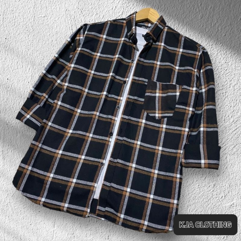 KEMEJA FLANEL DISTRO HITAM GARIS KUNING PUTIH M-L-XL kemeja flanel unisex pria wanita