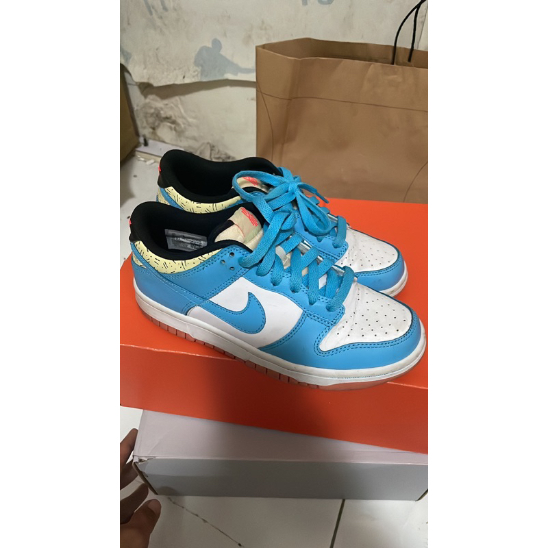 Nike dunk sb low kyrie irving